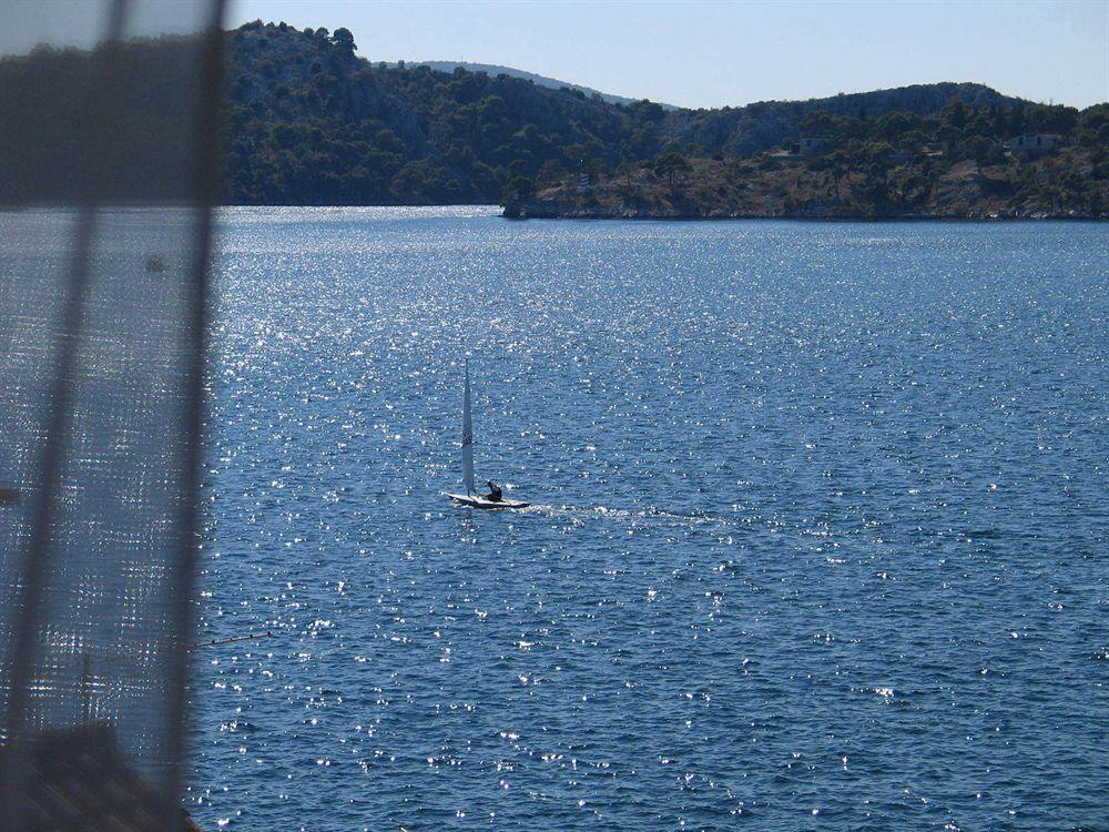 Apartment Sibenik Johnny'S Place ภายนอก รูปภาพ